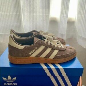 NWT Women's Adidas Handball Spezial Shoes Brown White